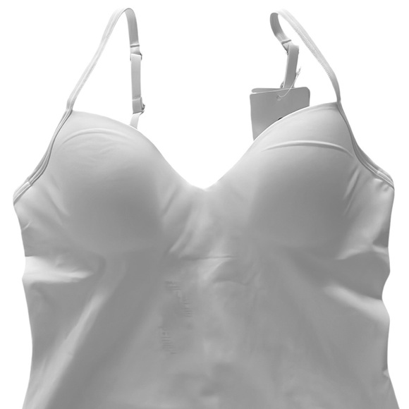 Hanro Allure Bra Camisole - Picture 6 of 16